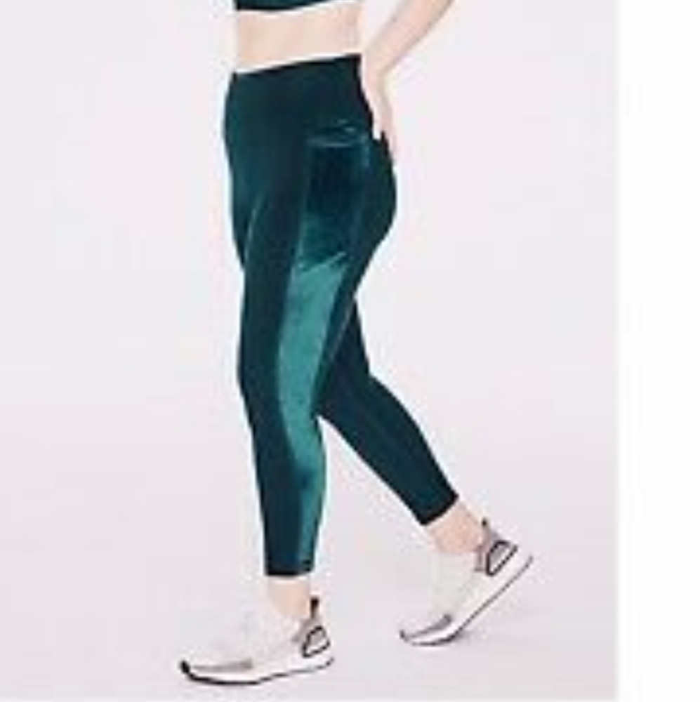 VS Pink fleece leggings